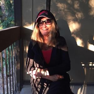 Meet your Posher, Claudia